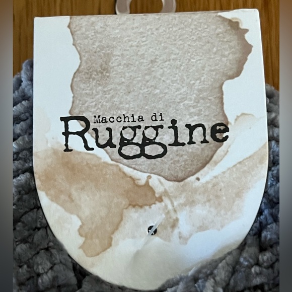 Ruggine Women’s Slippers- Size L/XL - Picture 4 of 5